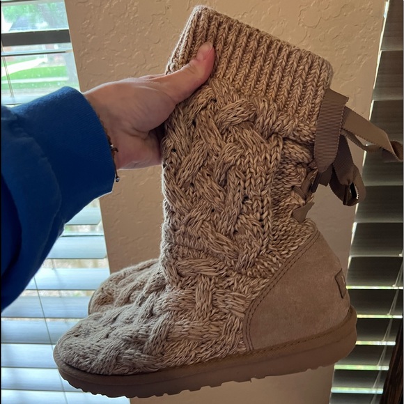 UGG lace up sweater boots in oatmeal - Picture 6 of 6